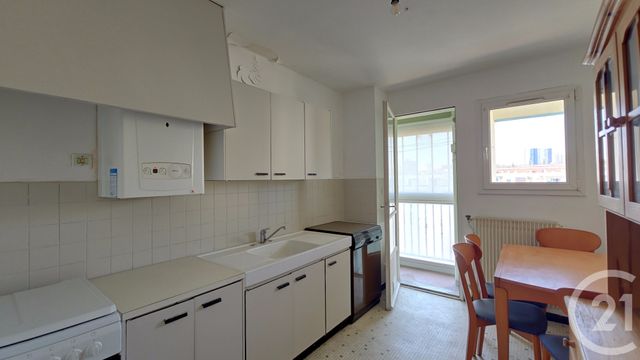 Afficher la photo en grand Appartement T3 à vendre - 3 pièces - 77,44 m2 - Marseille - 13013 - PROVENCE-ALPES-COTE-D-AZUR