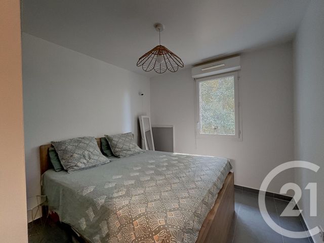 Afficher la photo en grand Appartement F3 à vendre - 3 pièces - 63,80 m2 - Marseille - 13013 - PROVENCE-ALPES-COTE-D-AZUR