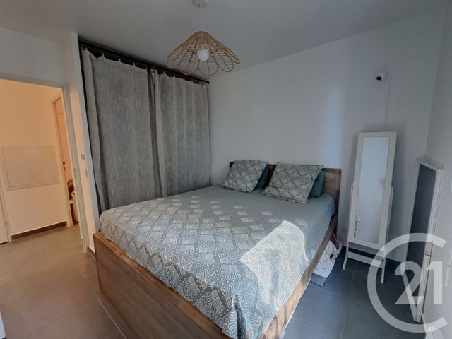 Afficher la photo en grand Appartement F3 à vendre - 3 pièces - 63,80 m2 - Marseille - 13013 - PROVENCE-ALPES-COTE-D-AZUR