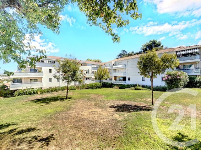 Afficher la photo en grand Appartement F3 à vendre - 3 pièces - 63,80 m2 - Marseille - 13013 - PROVENCE-ALPES-COTE-D-AZUR