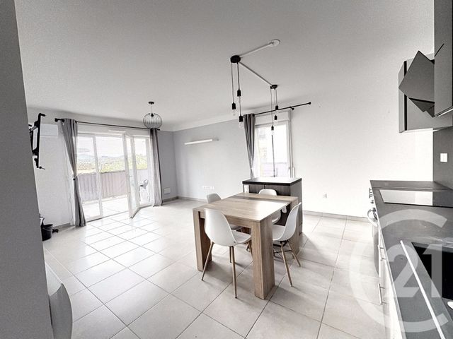 Appartement T4 à vendre - 4 pièces - 74,46 m2 - Marseille - 13013 - PROVENCE-ALPES-COTE-D-AZUR