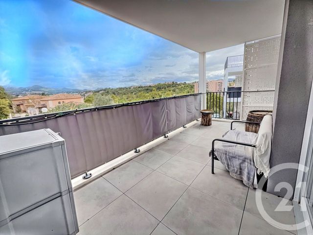 Appartement T4 à vendre - 4 pièces - 74,46 m2 - Marseille - 13013 - PROVENCE-ALPES-COTE-D-AZUR