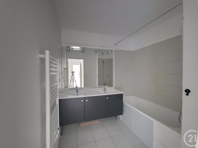 Afficher la photo en grand Appartement F3 à vendre - 3 pièces - 59 m2 - Marseille - 13011 - PROVENCE-ALPES-COTE-D-AZUR