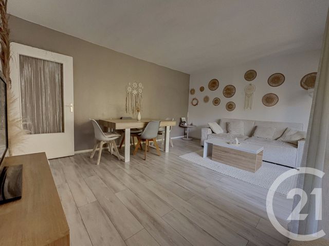 Appartement T4 à vendre - 4 pièces - 78,86 m2 - Marseille - 13013 - PROVENCE-ALPES-COTE-D-AZUR