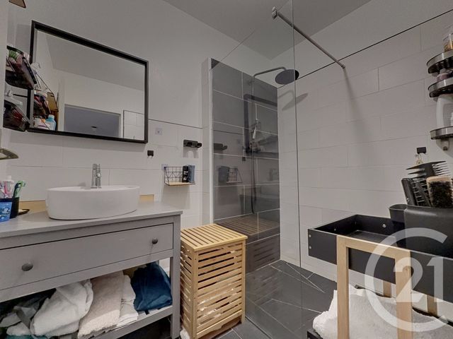 Appartement T4 à vendre - 4 pièces - 78,86 m2 - Marseille - 13013 - PROVENCE-ALPES-COTE-D-AZUR