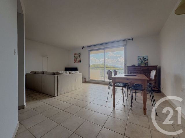 Appartement F3 à vendre - 3 pièces - 62,69 m2 - Marseille - 13013 - PROVENCE-ALPES-COTE-D-AZUR