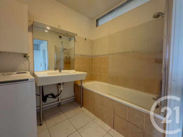 Appartement F3 à vendre - 3 pièces - 62,69 m2 - Marseille - 13013 - PROVENCE-ALPES-COTE-D-AZUR