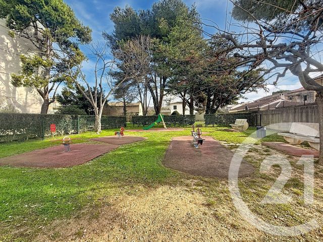 Appartement F4 &agrave; vendre - 4 pi&egrave;ces - 82,84 m2 - Allauch - 13 - PROVENCE-ALPES-COTE-D-AZUR