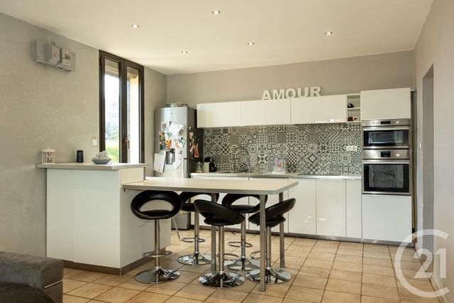 Afficher la photo en grand Appartement F3 à vendre - 3 pièces - 67,01 m2 - MARSEILLE - 13014 - PROVENCE-ALPES-COTE-D-AZUR