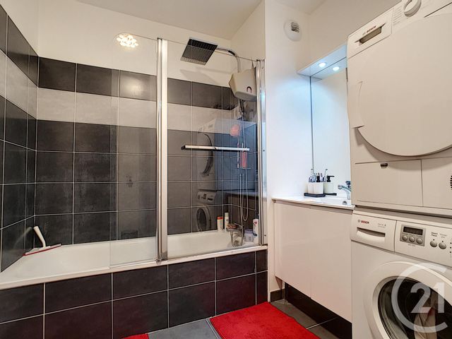 Afficher la photo en grand Appartement F3 à vendre - 3 pièces - 56,21 m2 - MARSEILLE - 13013 - PROVENCE-ALPES-COTE-D-AZUR