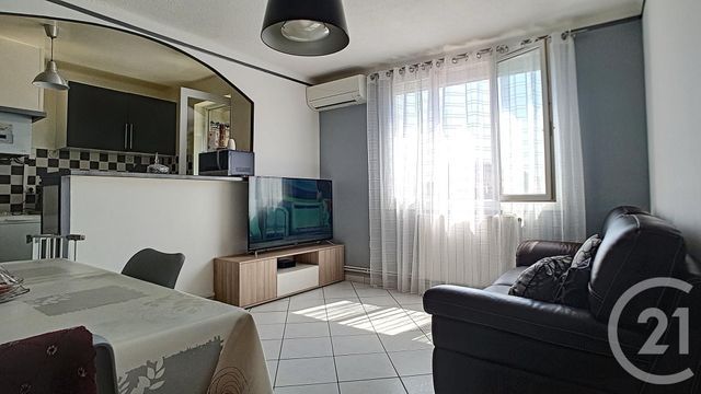 Afficher la photo en grand Appartement T3 à vendre - 3 pièces - 52,13 m2 - MARSEILLE - 13014 - PROVENCE-ALPES-COTE-D-AZUR