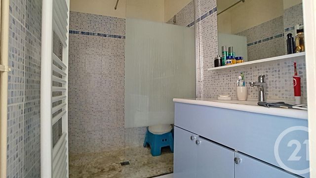 Afficher la photo en grand Appartement T3 à vendre - 3 pièces - 52,13 m2 - MARSEILLE - 13014 - PROVENCE-ALPES-COTE-D-AZUR