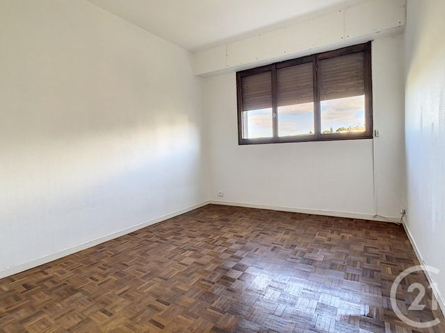Afficher la photo en grand Appartement F2 à vendre - 2 pièces - 41,65 m2 - MARSEILLE - 13013 - PROVENCE-ALPES-COTE-D-AZUR