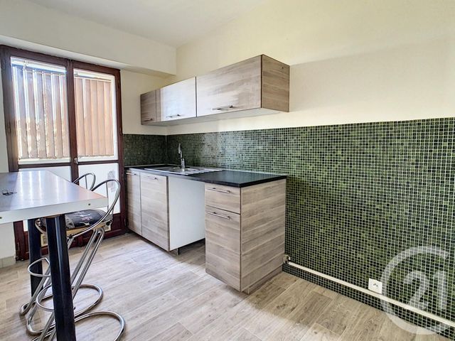 Afficher la photo en grand Appartement F2 à vendre - 2 pièces - 41,65 m2 - MARSEILLE - 13013 - PROVENCE-ALPES-COTE-D-AZUR