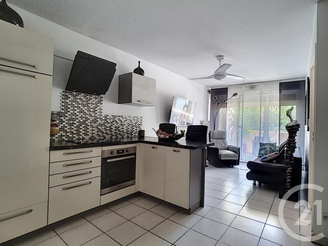 Afficher la photo en grand Appartement F2 à vendre - 2 pièces - 36,87 m2 - MARSEILLE - 13013 - PROVENCE-ALPES-COTE-D-AZUR