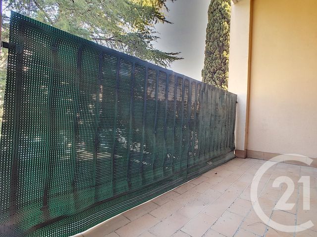 Afficher la photo en grand Appartement T3 à vendre - 3 pièces - 64,95 m2 - MARSEILLE - 13013 - PROVENCE-ALPES-COTE-D-AZUR