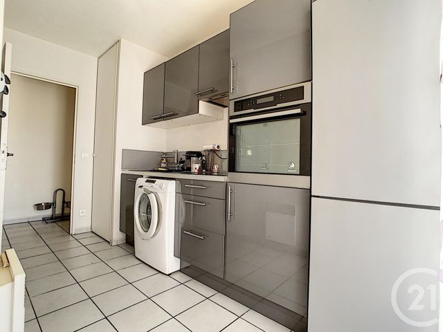 Afficher la photo en grand Appartement F3 à vendre - 3 pièces - 61,20 m2 - MARSEILLE - 13013 - PROVENCE-ALPES-COTE-D-AZUR