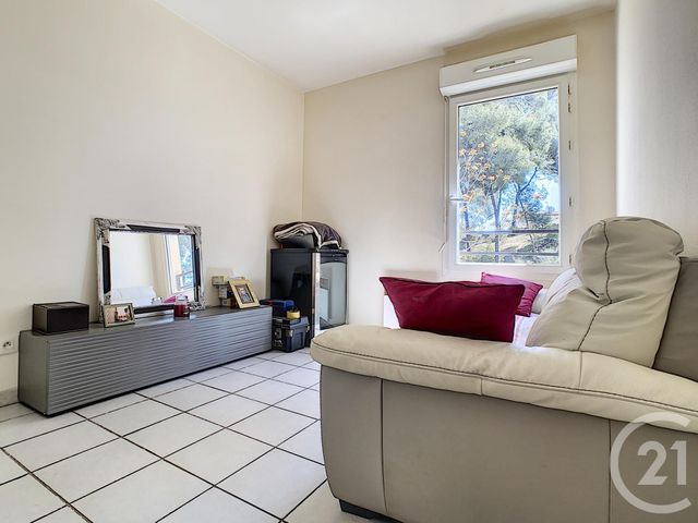 Afficher la photo en grand Appartement F3 à vendre - 3 pièces - 61,20 m2 - MARSEILLE - 13013 - PROVENCE-ALPES-COTE-D-AZUR