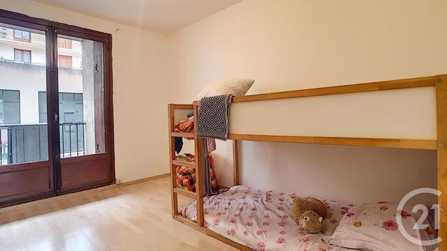 Afficher la photo en grand Appartement F2 à vendre - 2 pièces - 48,89 m2 - MARSEILLE - 13013 - PROVENCE-ALPES-COTE-D-AZUR