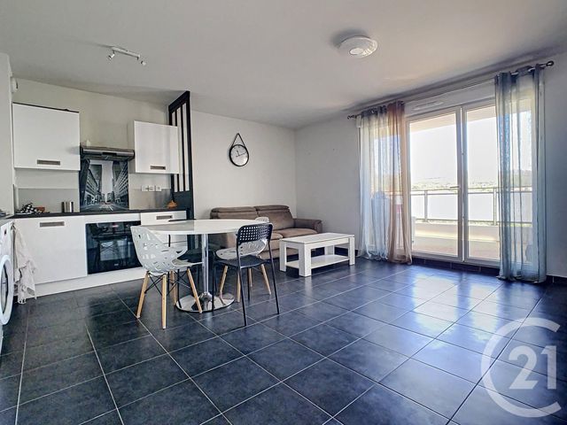 Afficher la photo en grand Appartement F2 à vendre - 2 pièces - 44,23 m2 - MARSEILLE - 13013 - PROVENCE-ALPES-COTE-D-AZUR
