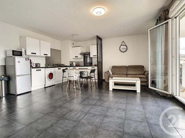 Afficher la photo en grand Appartement F2 à vendre - 2 pièces - 44,23 m2 - MARSEILLE - 13013 - PROVENCE-ALPES-COTE-D-AZUR