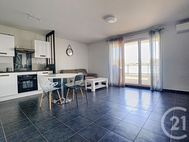 Afficher la photo en grand Appartement F2 à vendre - 2 pièces - 44,23 m2 - MARSEILLE - 13013 - PROVENCE-ALPES-COTE-D-AZUR
