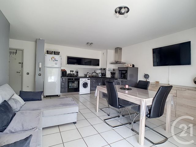 Afficher la photo en grand Appartement F3 à vendre - 3 pièces - 56,80 m2 - MARSEILLE - 13014 - PROVENCE-ALPES-COTE-D-AZUR