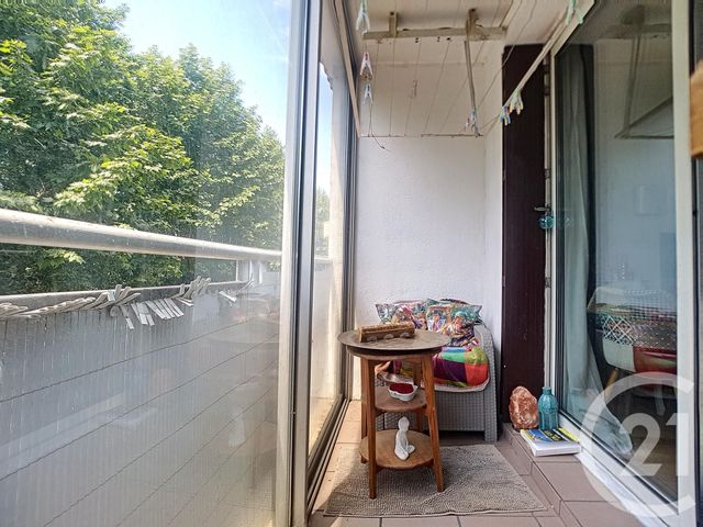 Afficher la photo en grand Appartement T5 à vendre - 5 pièces - 94,99 m2 - MARSEILLE - 13013 - PROVENCE-ALPES-COTE-D-AZUR