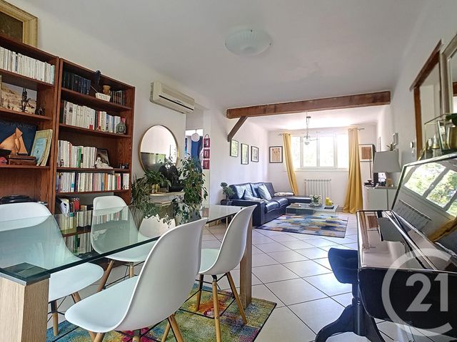 Afficher la photo en grand Appartement T5 à vendre - 5 pièces - 94,99 m2 - MARSEILLE - 13013 - PROVENCE-ALPES-COTE-D-AZUR