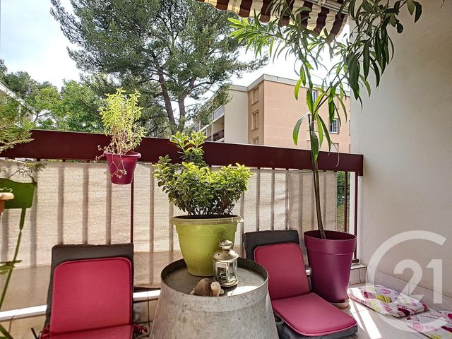 Afficher la photo en grand Appartement F3 à vendre - 3 pièces - 60,76 m2 - MARSEILLE - 13013 - PROVENCE-ALPES-COTE-D-AZUR