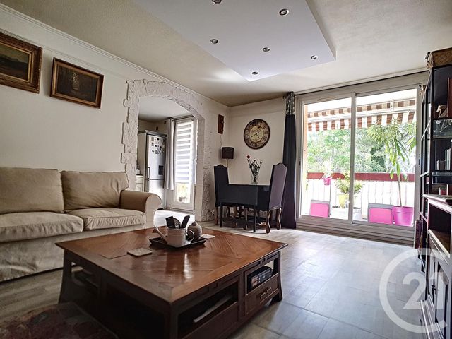 Afficher la photo en grand Appartement F3 à vendre - 3 pièces - 60,76 m2 - MARSEILLE - 13013 - PROVENCE-ALPES-COTE-D-AZUR