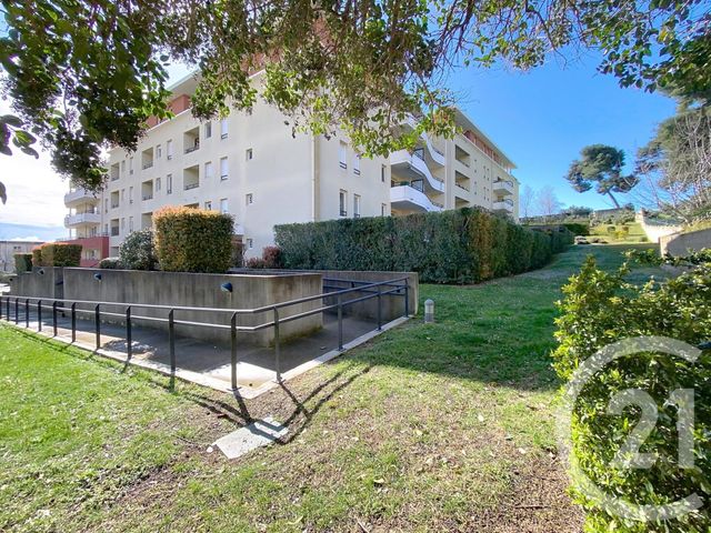 Appartement F3 à vendre - 3 pièces - 65,20 m2 - Marseille - 13013 - PROVENCE-ALPES-COTE-D-AZUR