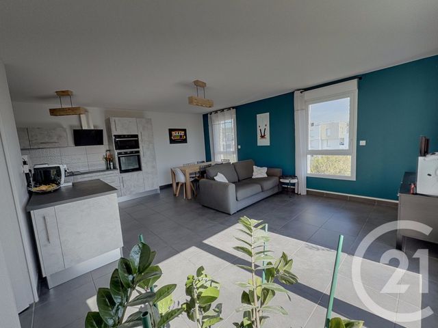 Appartement T4 à vendre - 4 pièces - 80,57 m2 - Marseille - 13013 - PROVENCE-ALPES-COTE-D-AZUR