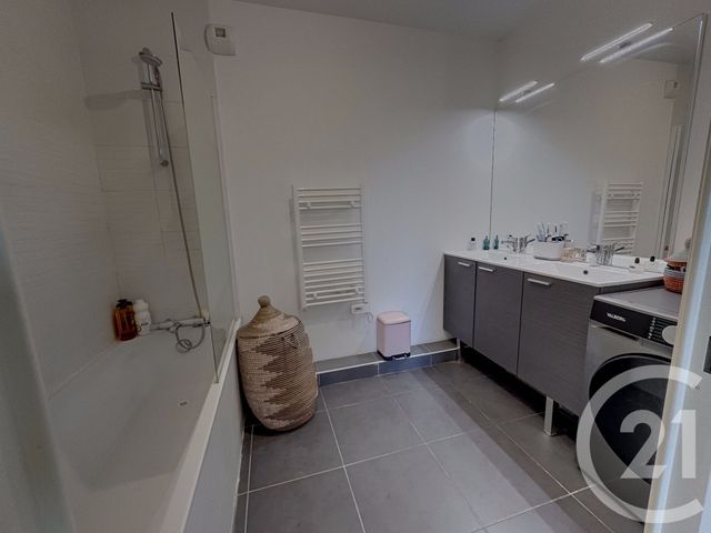Appartement T4 à vendre - 4 pièces - 80,57 m2 - Marseille - 13013 - PROVENCE-ALPES-COTE-D-AZUR