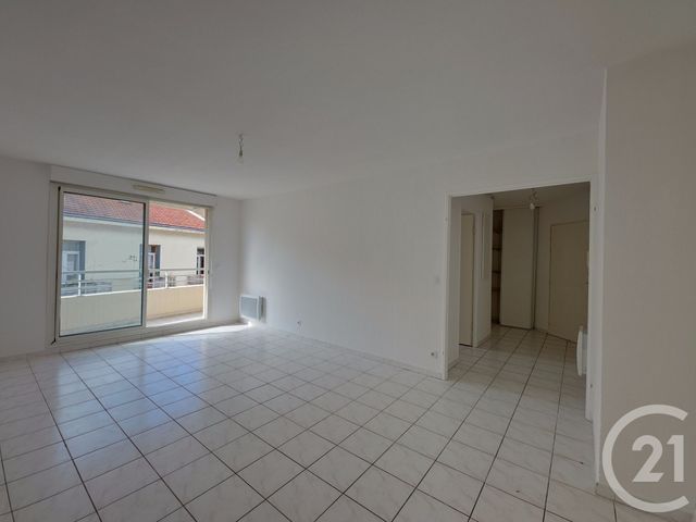 Afficher la photo en grand Appartement T3 à vendre - 3 pièces - 64,69 m2 - Marseille - 13005 - PROVENCE-ALPES-COTE-D-AZUR
