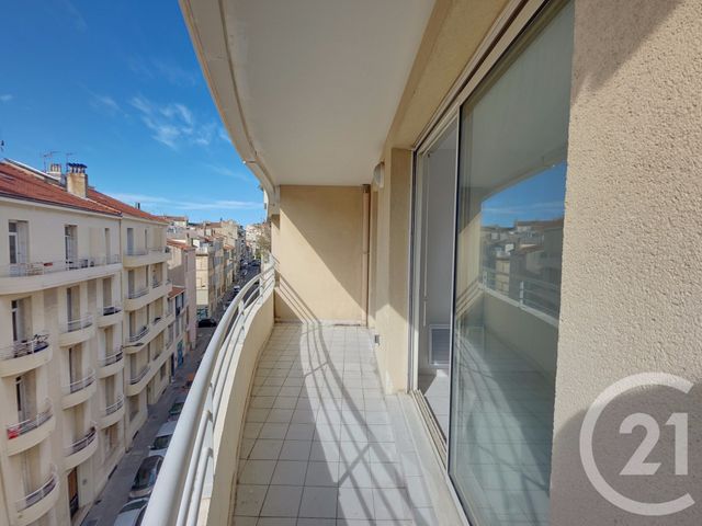 Afficher la photo en grand Appartement T3 à vendre - 3 pièces - 64,69 m2 - Marseille - 13005 - PROVENCE-ALPES-COTE-D-AZUR