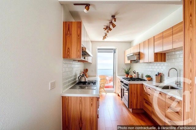 Afficher la photo en grand Appartement T3 à vendre - 3 pièces - 64,69 m2 - Marseille - 13005 - PROVENCE-ALPES-COTE-D-AZUR