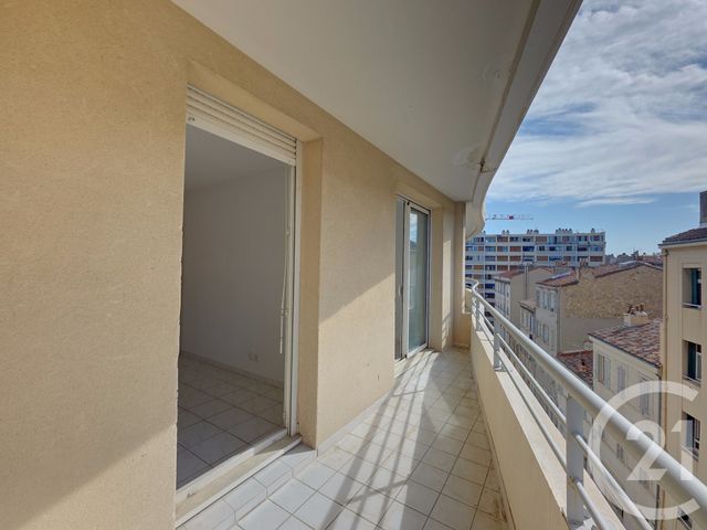 Afficher la photo en grand Appartement T3 à vendre - 3 pièces - 64,69 m2 - Marseille - 13005 - PROVENCE-ALPES-COTE-D-AZUR