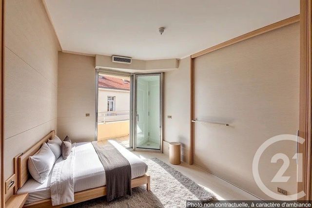 Afficher la photo en grand Appartement T3 à vendre - 3 pièces - 64,69 m2 - Marseille - 13005 - PROVENCE-ALPES-COTE-D-AZUR