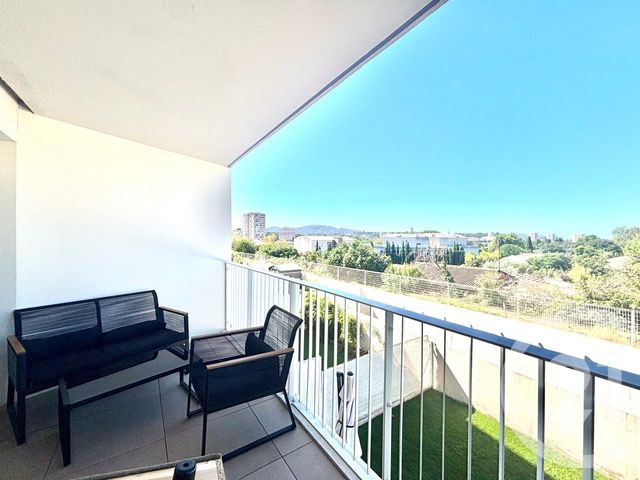 Appartement à louer - 3 pièces - 61,60 m2 - Marseille - 13013 - PROVENCE-ALPES-COTE-D-AZUR