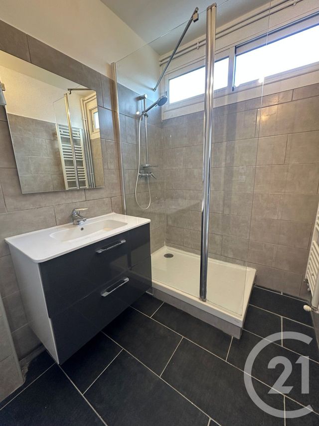 Appartement T3 à louer - 3 pièces - 61 m2 - Marseille - 13013 - PROVENCE-ALPES-COTE-D-AZUR