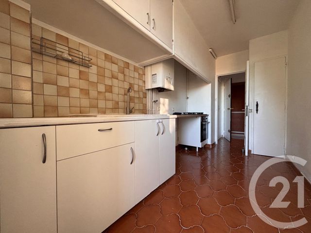 Appartement T3 à louer - 3 pièces - 61 m2 - Marseille - 13013 - PROVENCE-ALPES-COTE-D-AZUR