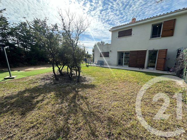 Maison à louer - 6 pièces - 125 m2 - Marseille - 13013 - PROVENCE-ALPES-COTE-D-AZUR