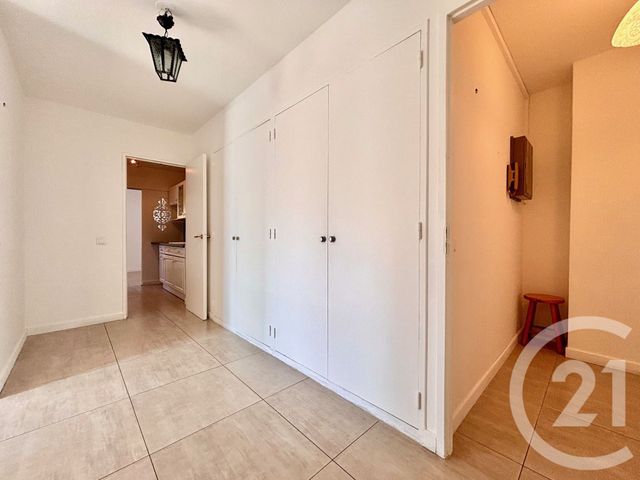 Appartement T3 à louer - 4 pièces - 83,13 m2 - Plan De Cuques - 13 - PROVENCE-ALPES-COTE-D-AZUR