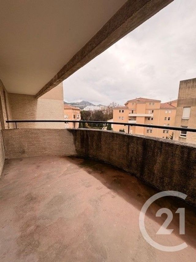 Appartement T2 &agrave; louer - 2 pi&egrave;ces - 48,44 m2 - Marseille - 13008 - PROVENCE-ALPES-COTE-D-AZUR
