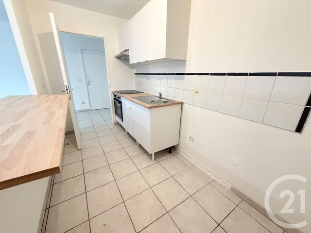 Appartement &agrave; louer - 3 pi&egrave;ces - 60,23 m2 - Marseille - 13010 - PROVENCE-ALPES-COTE-D-AZUR