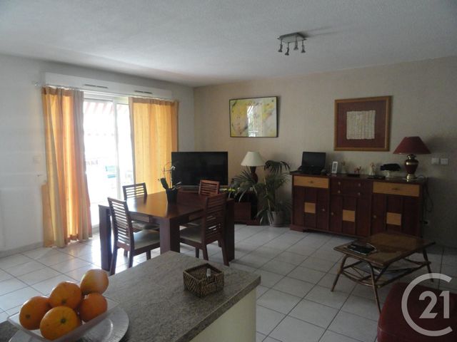 Appartement T2 &agrave; louer - 2 pi&egrave;ces - 53,12 m2 - Marseille - 13013 - PROVENCE-ALPES-COTE-D-AZUR