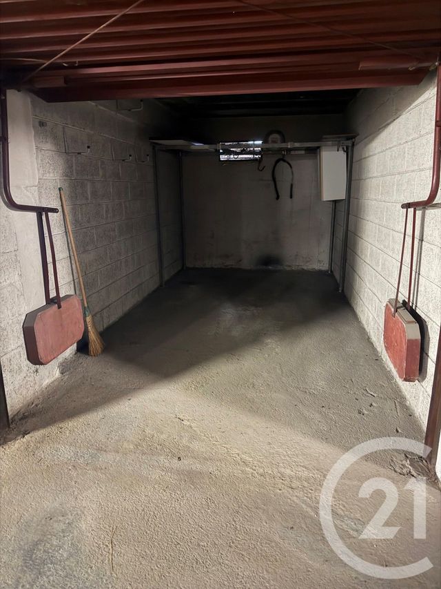 Parking &agrave; louer - 14 m2 - Marseille - 13013 - PROVENCE-ALPES-COTE-D-AZUR