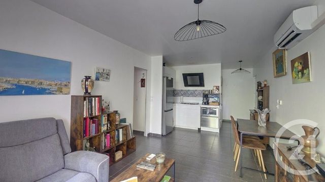 Appartement T2 &agrave; louer - 2 pi&egrave;ces - 40,72 m2 - Marseille - 13013 - PROVENCE-ALPES-COTE-D-AZUR