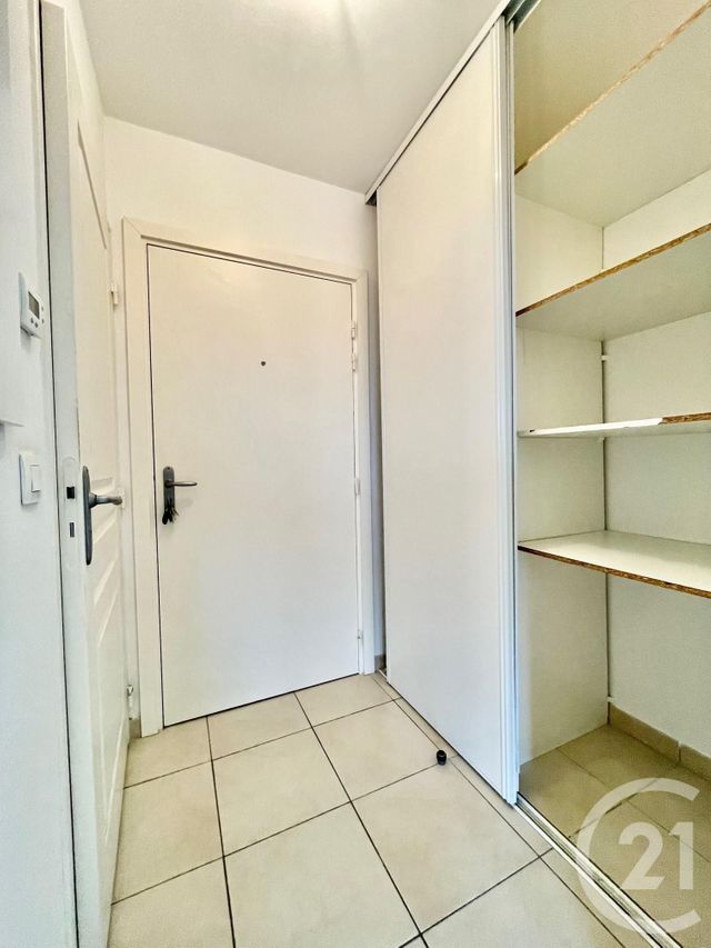 Appartement T1 &agrave; louer - 1 pi&egrave;ce - 30,38 m2 - Marseille - 13013 - PROVENCE-ALPES-COTE-D-AZUR